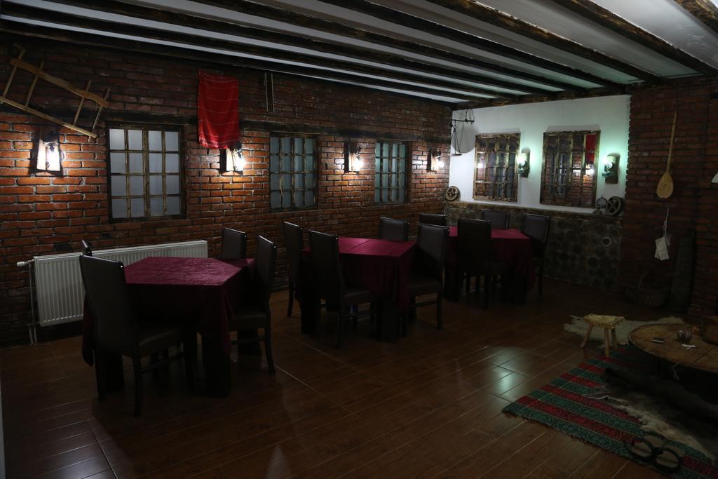 Hotel Antika Prizren Esterno foto